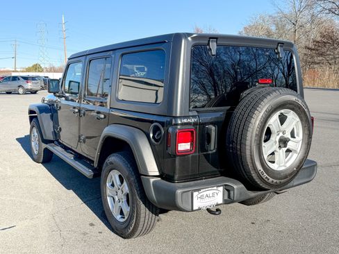 Used 2021 Jeep Wrangler Unlimited Sport image 5