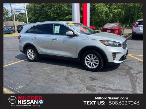 Used 2020 Kia Sorento LX w/ LX I4 Convenience Package AWD/4WD image 6