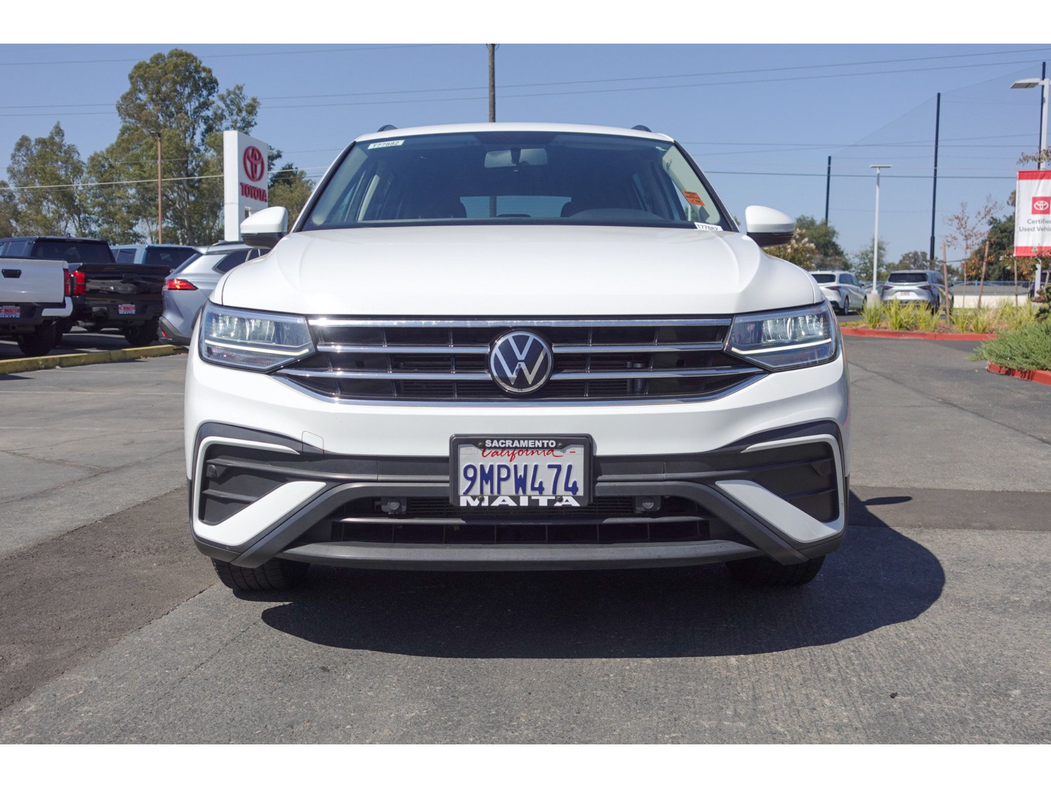 Used 2022 Volkswagen Tiguan S FWD image 9