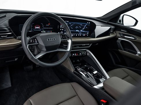 Certified 2025 Audi Q5 Premium Plus w/ Premium Plus image 10