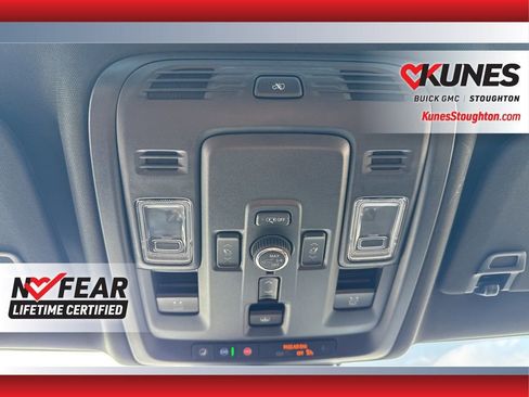 Used 2025 GMC Yukon XL Denali Ultimate w/ LPO, Floor Liner Package image 36