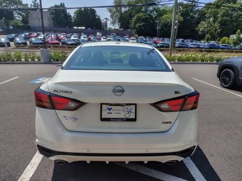 Used 2024 Nissan Altima 2.5 SL AWD/4WD image 4