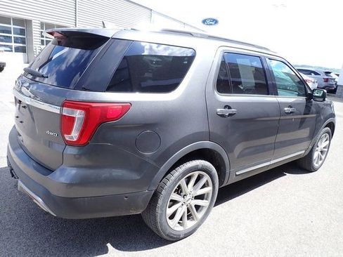 Used 2016 Ford Explorer Limited w/ Equipment Group 301A AWD/4WD image 4