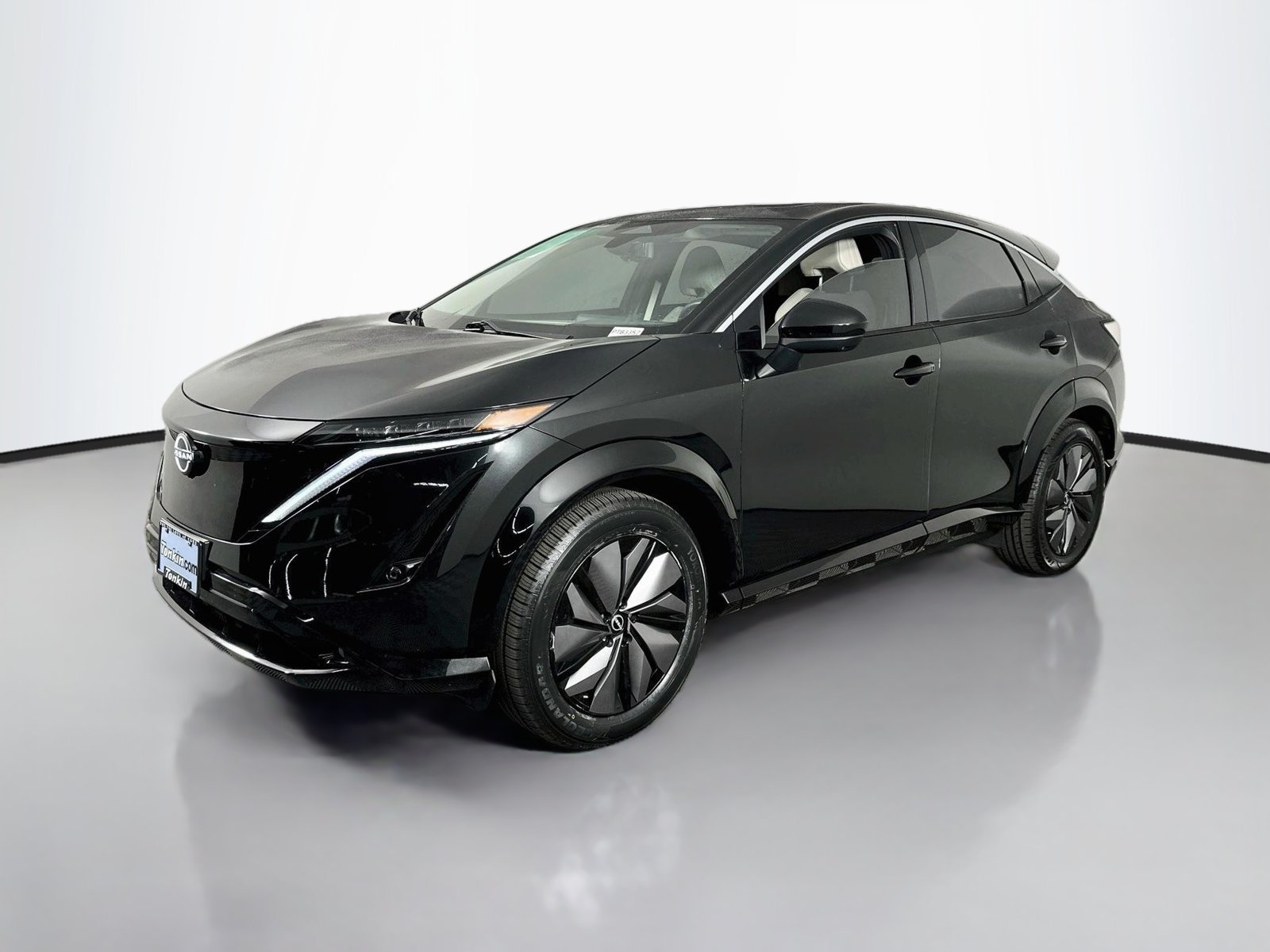 Used 2024 Nissan Ariya FWD image 3