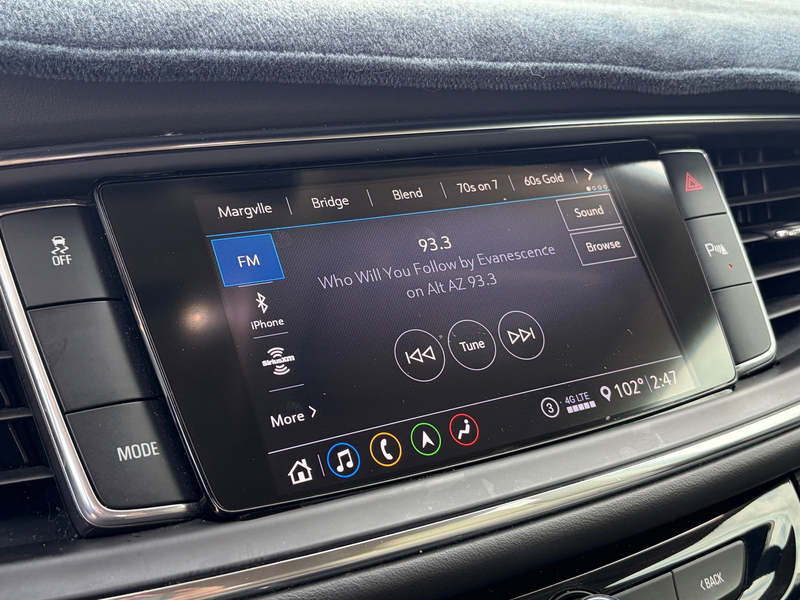 Used 2020 Buick Enclave Essence w/ Sound and Sites Package FWD image 25