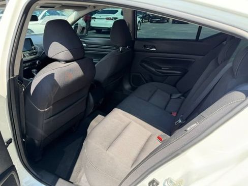 Used 2020 Nissan Altima 2.5 S FWD image 12