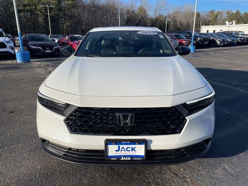 Used 2023 Honda Accord Sport image 2