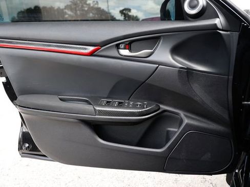 Used 2018 Honda Civic Sport image 39