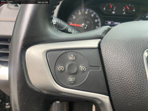 Used 2018 GMC Terrain SLE w/ Driver Convenience Package FWD image 27
