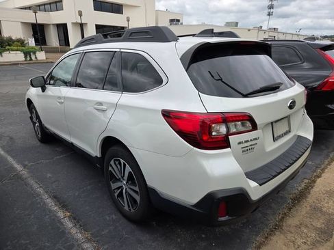 Used 2019 Subaru Outback 2.5i Limited AWD/4WD image 7