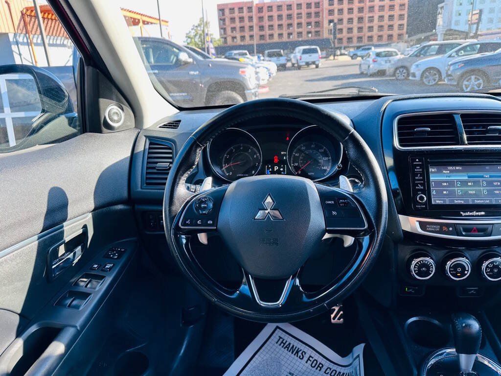 Used 2016 Mitsubishi Outlander Sport SEL AWD/4WD image 10