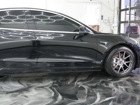 Used 2018 Tesla Model 3 Long Range AWD/4WD image 10