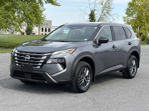 Used 2025 Nissan Rogue S AWD/4WD image 28