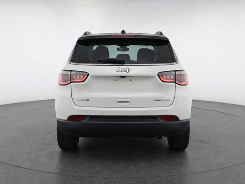 Used 2025 Jeep Compass Limited AWD/4WD image 7