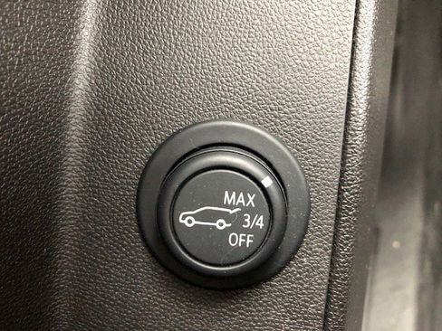 Used 2021 Chevrolet Equinox LT AWD/4WD image 22