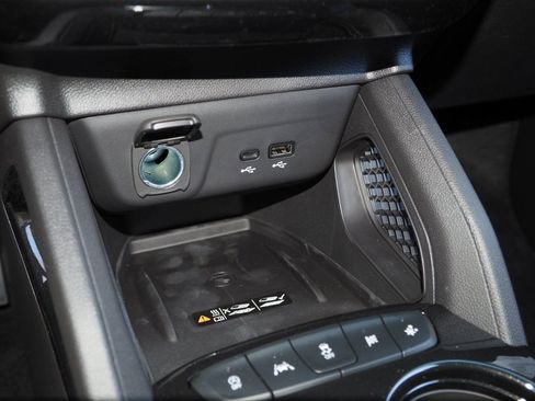 New 2025 Chevrolet TrailBlazer LT w/ Convenience Package image 12