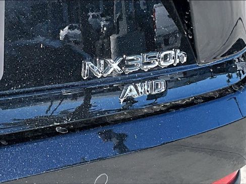 Used 2025 Lexus NX 350h AWD w/ Premium Package image 9