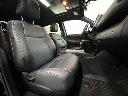 Certified 2023 Toyota Tacoma Limited w/ Nightshade Package image 28