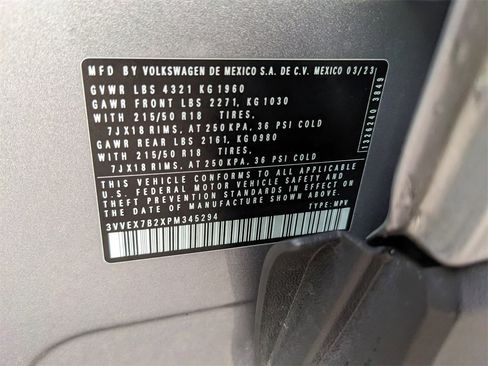 Certified 2023 Volkswagen Taos SE w/ Panoramic Sunroof Package image 35