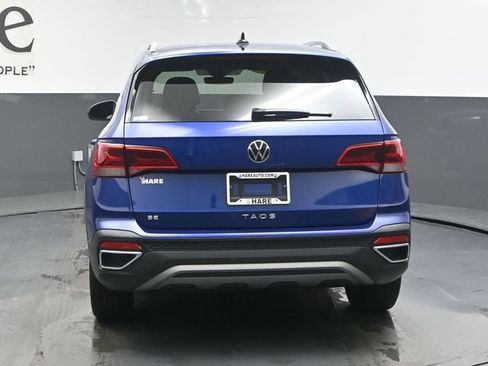 Used 2023 Volkswagen Taos SE w/ Panoramic Sunroof Package FWD image 36