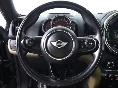 Used 2018 MINI Cooper Countryman S FWD image 11