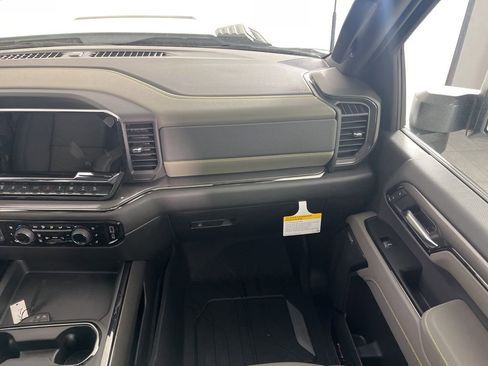 New 2026 Chevrolet Silverado 2500 ZR2 AWD/4WD image 17