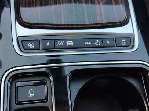 Used 2019 Jaguar F-PACE Portfolio image 20