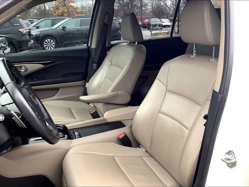 Used 2017 Honda Pilot Touring image 28