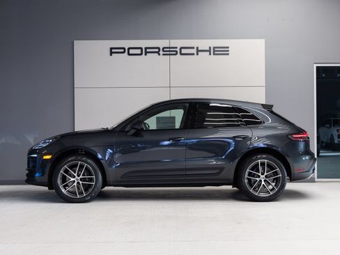 Certified 2026 Porsche Macan AWD/4WD image 2