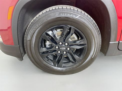 Used 2022 Chevrolet Traverse LT w/ Midnight/Sport Edition AWD/4WD image 30