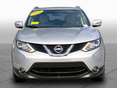 Used 2018 Nissan Rogue Sport SV w/ SV All-Weather Package AWD/4WD image 4