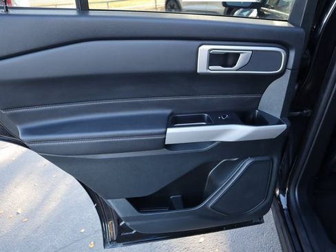 Certified 2024 Ford Explorer XLT w/ Equipment Group 202A image 25