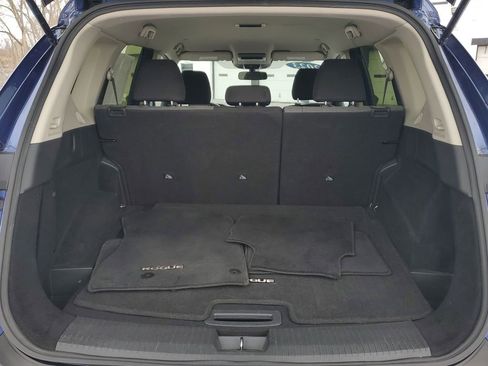 Used 2023 Nissan Rogue SV image 25