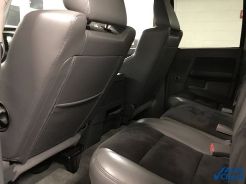 Used 2006 Dodge Ram 1500 Truck 2WD Quad Cab w/ Communication Pkg image 25