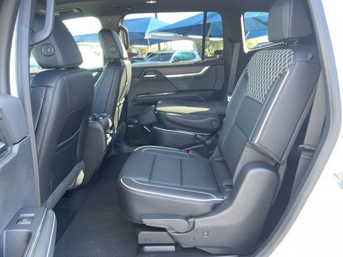 New 2026 GMC Acadia Denali w/ Super Cruise Package FWD image 25