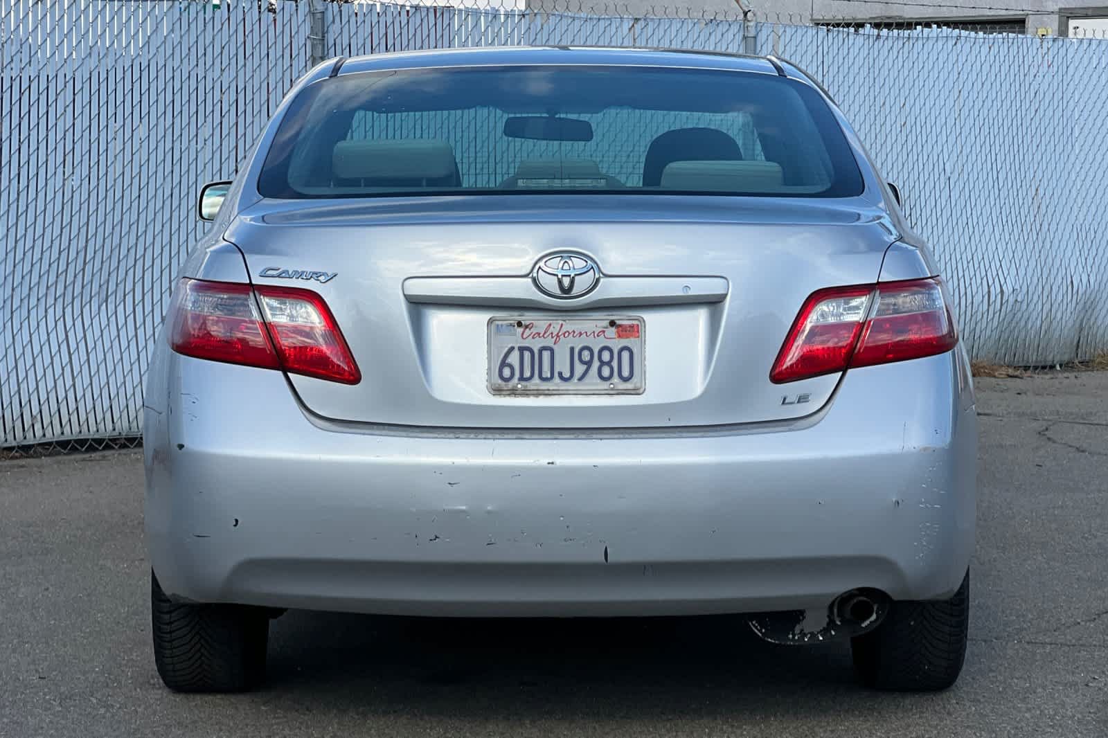 Used 2009 Toyota Camry LE FWD image 4
