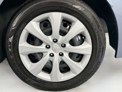 Used 2023 Toyota Corolla LE FWD image 32