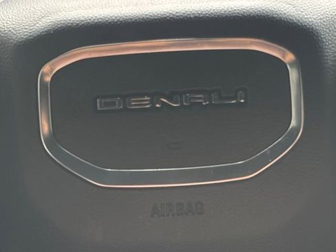 Used 2024 GMC Sierra 2500 Denali Ultimate AWD/4WD image 13
