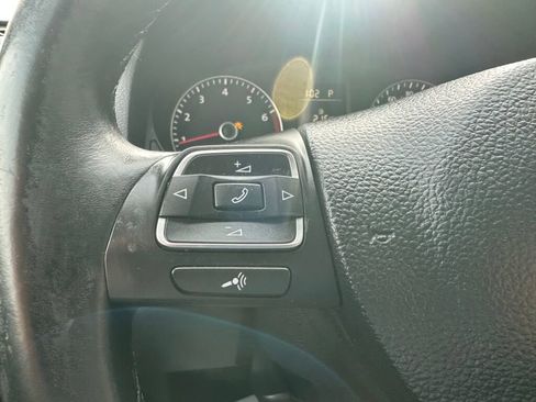 Used 2014 Volkswagen Passat 1.8T Wolfsburg Edition image 15