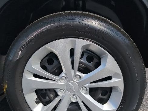 Used 2024 Chevrolet Trax LS FWD image 9