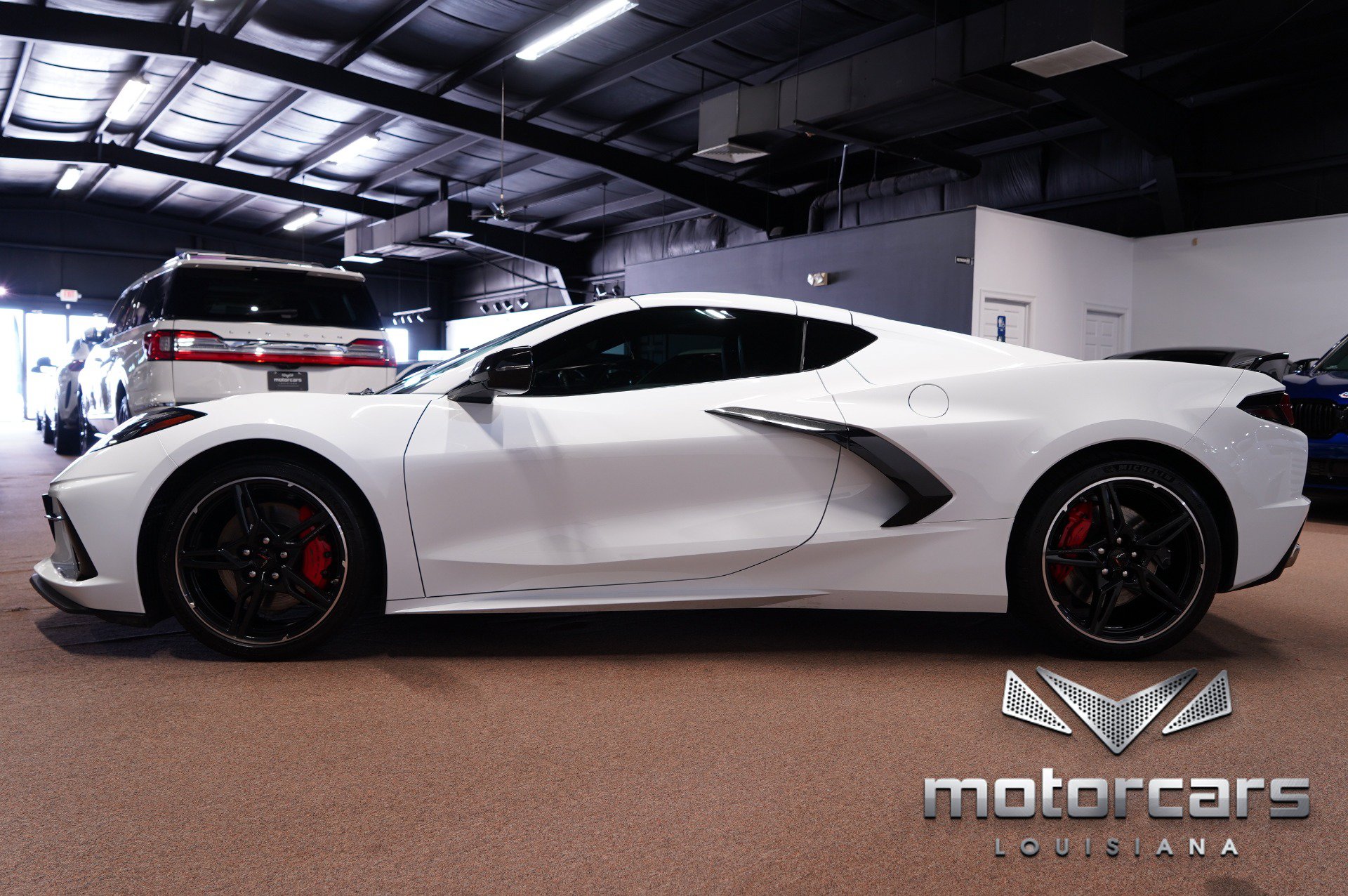 Used 2021 Chevrolet Corvette Stingray Preferred Cpe w/ Z51 Performance Package RWD image 4