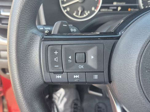 Certified 2023 Nissan Rogue SV FWD image 28