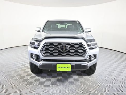 Used 2022 Toyota Tacoma TRD Off-Road w/ TRD Premium Off Road Package AWD/4WD image 11