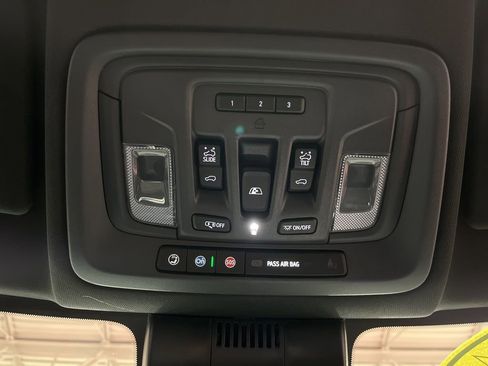 Certified 2025 Chevrolet Silverado 1500 High Country w/ Midnight Edition image 30