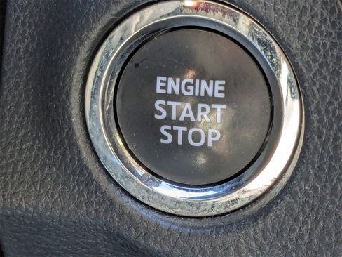 Used 2023 Toyota RAV4 XLE image 33