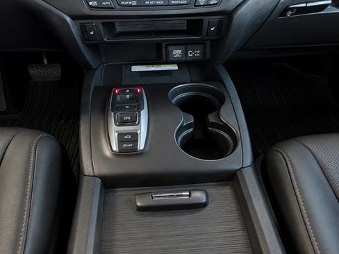 Used 2022 Honda Pilot Elite image 22
