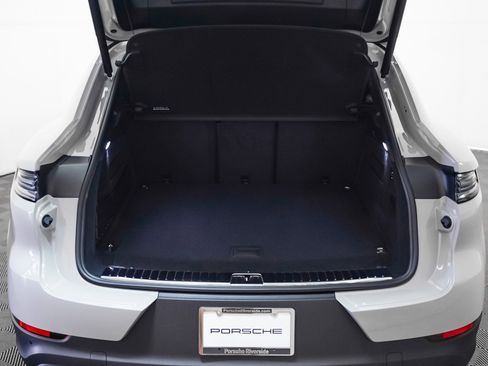 New 2026 Porsche Cayenne S image 28