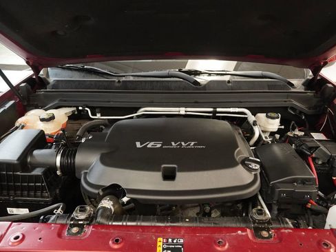 Used 2018 Chevrolet Colorado Z71 AWD/4WD image 15