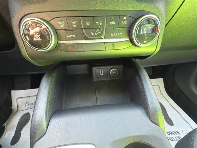 Used 2020 Ford Escape SE FWD image 16