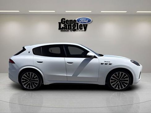 Used 2023 Maserati Grecale Modena AWD/4WD image 14